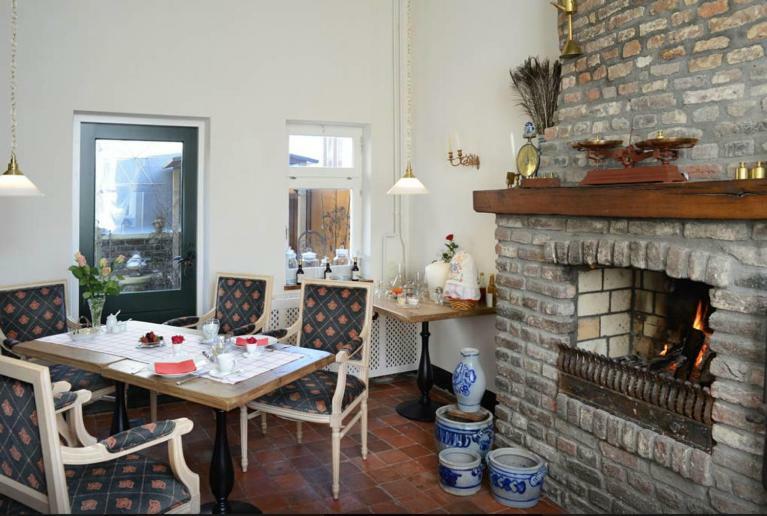 Artagnan Bed & Breakfast Maastricht Ngoại thất bức ảnh