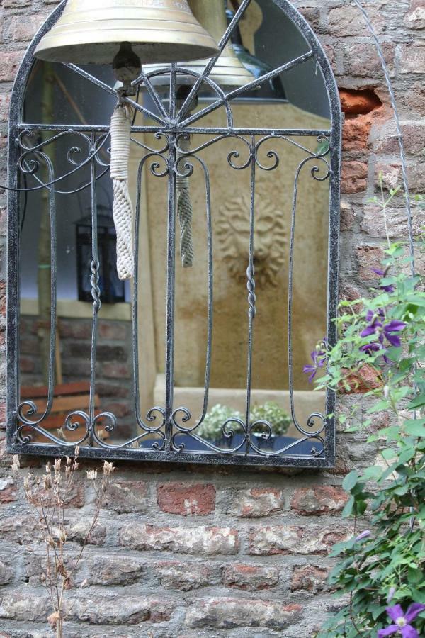 Artagnan Bed & Breakfast Maastricht Ngoại thất bức ảnh